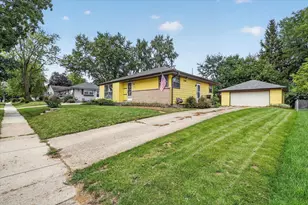 1809 Burton St, Beloit, WI 53511 - Photo 4