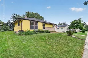 1809 Burton St, Beloit, WI 53511 - Photo 2