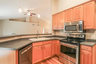 1603 Endl Boulevard, Fort Atkinson, WI 53538 - Photo 8