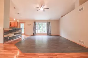 1603 Endl Blvd, Fort Atkinson, WI 53538 - Photo 4