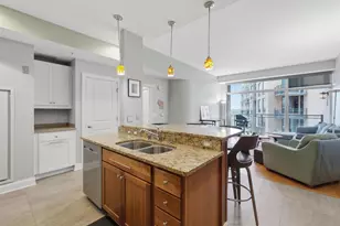 625 N Segoe Road, Madison, WI 53705 - Photo 8