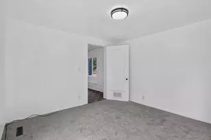 823 Oak St, Beloit, WI 53511 - Photo 28