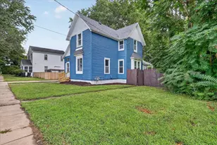 823 Oak St, Beloit, WI 53511 - Photo 4