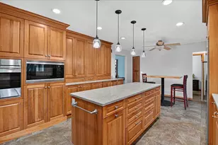 6514 Mendota Ave, Middleton, WI 53562 - Photo 6
