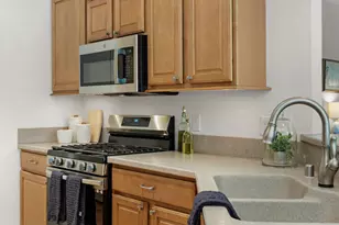 913 Countryside Crossing, Waunakee, WI 53597 - Photo 2