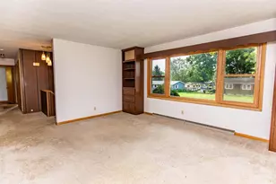 608 W Fountain St, Ridgeville, WI 53533 - Photo 2