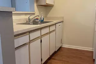 7207 Flagship Dr, Madison, WI 53719 - Photo 14