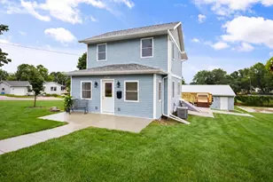 603 Walnut St, Baraboo, WI 53913 - Photo 2