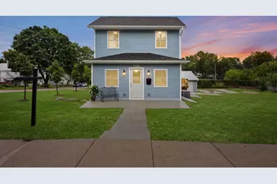 603 Walnut Street, Baraboo, WI 53913 - Photo 2