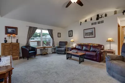 867 Hain Road, Edgerton, WI 53534 - Photo 6