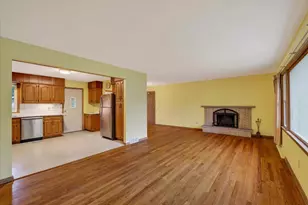 5033 Regent St, Madison, WI 53705 - Photo 8