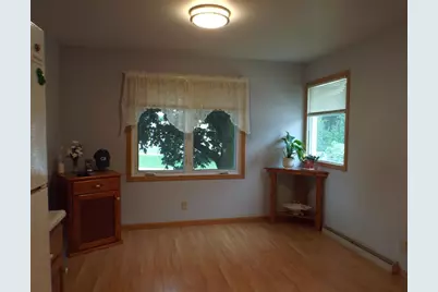 303 W Oshkosh Street, Ripon, WI 54971 - Photo 8