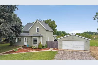 W8194 Thompson Road, Poynette, WI 53955 - Photo 1