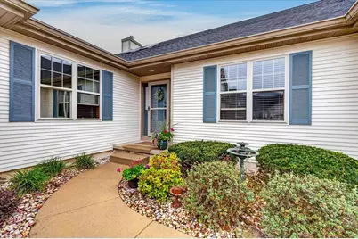819 Potawatomi Drive, Madison, WI 53718 - Photo 6