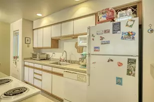 334 Amoth Ct, Madison, WI 53704 - Photo 14