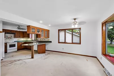 5010 Raymond Road, Madison, WI 53711 - Photo 14