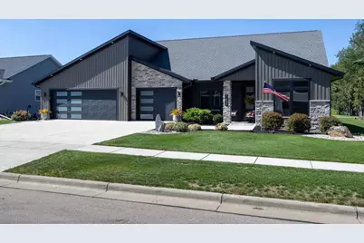 3633 Walters Way, Janesville, WI 53546 - Photo 2