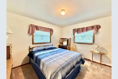 721 E Morning Glory Lane, Beloit, WI 53511 - Photo 16