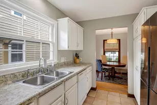 9 Oxford Pl, Madison, WI 53704 - Photo 18