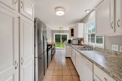 9 Oxford Place, Madison, WI 53704 - Photo 14