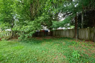 9 Oxford Pl, Madison, WI 53704 - Photo 36