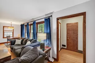 9 Oxford Pl, Madison, WI 53704 - Photo 6