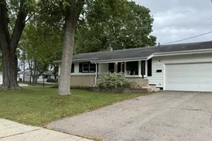 1517 Homberg Ln, Madison, WI 53716 - Photo 1