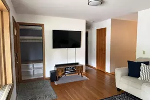 1517 Homberg Ln, Madison, WI 53716 - Photo 8