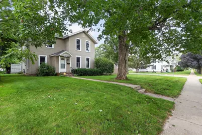 608 1st Center Avenue, Brodhead, WI 53520 - Photo 2