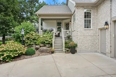 1320 Woodgrove Way, Sun Prairie, WI 53590 - Photo 8