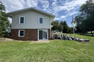 W5642 Rolling Acres Ln, Monroe, WI 53566 - Photo 4