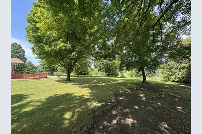 W5642 Rolling Acres Lane, Monroe, WI 53566 - Photo 12