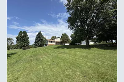 W5642 Rolling Acres Lane, Monroe, WI 53566 - Photo 18