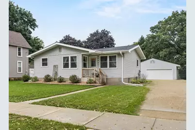 409 S 2nd Street, Janesville, WI 53536 - Photo 2