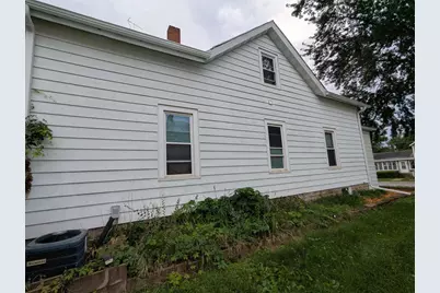 418-418 1/2 8th Avenue, Baraboo, WI 53913 - Photo 4