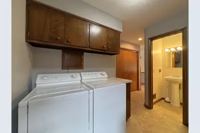 2611 Golf Vu Court, Monroe, WI 53566 - Photo 38