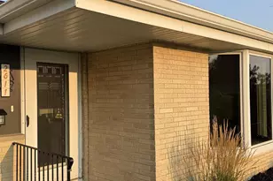 2611 Golf Vu Ct, Monroe, WI 53566 - Photo 2