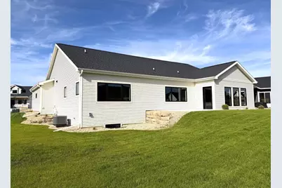 7699 Stonecrop Way, DeForest, WI 53532 - Photo 4