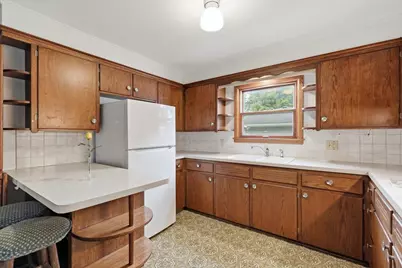 404 Tompkins Drive, Madison, WI 53716 - Photo 10