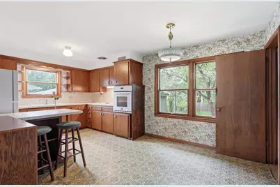 404 Tompkins Drive, Madison, WI 53716 - Photo 8
