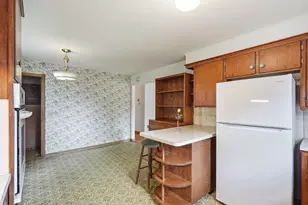 404 Tompkins Dr, Madison, WI 53716 - Photo 12