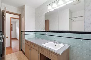 404 Tompkins Dr, Madison, WI 53716 - Photo 28