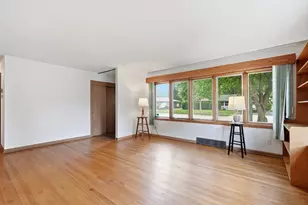404 Tompkins Dr, Madison, WI 53716 - Photo 6