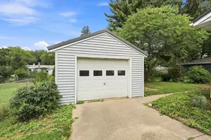 404 Tompkins Dr, Madison, WI 53716 - Photo 36