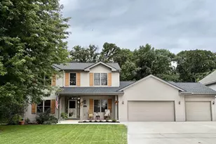 3819 Huntington Ct, Janesville, WI 53546 - Photo 1