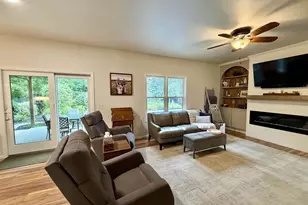 3819 Huntington Ct, Janesville, WI 53546 - Photo 36