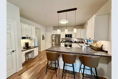 3819 Huntington Court, Janesville, WI 53546 - Photo 8