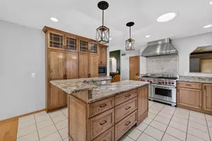 408 Pinehurst Dr, Waunakee, WI 53597 - Photo 10