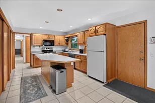 2622 Homestead Rd, Madison, WI 53711 - Photo 12