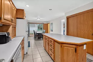 2622 Homestead Rd, Madison, WI 53711 - Photo 16